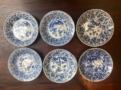 Collection variée de 18 pièces en porcelaine de Chine en bleu et blanc et famille rose, Kangxi/Yongzheng — photo 12