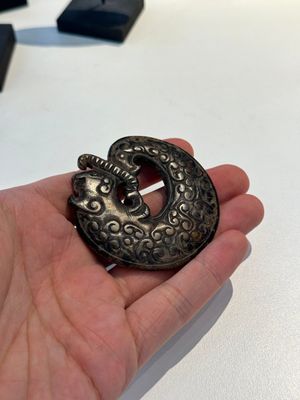 Collection variée de disques de typr 'bi' et de pendentifs en jade, Chine, 1er av. J.-C. et avant — photo 14