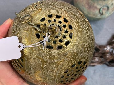 Collection variée en bois, bronze et cuivre, Chine et Tibet, 19/20ème — photo 15