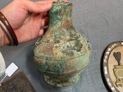 Collection variée en bois, bronze et cuivre, Chine et Tibet, 19/20ème — photo 21