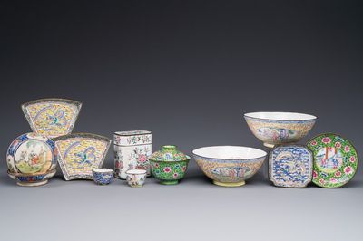 Collection variée en émaux de Canton, Chine, 19ème