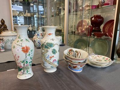 Collection variée en porcelaine de Chine, 19/20ème — photo 1