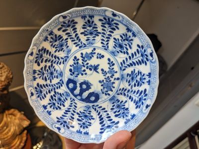 Collection variée en porcelaine de Chine en bleu et blanc et famille rose, 18/19ème — photo 10