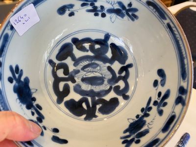 Collection variée en porcelaine de Chine en bleu et blanc et famille rose, Kangxi/Qianlong — photo 4