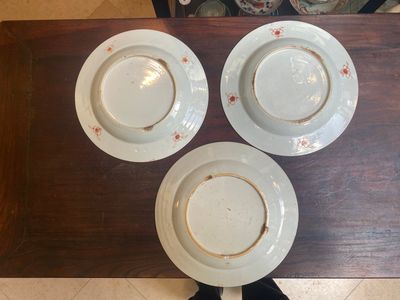 Collection variée en porcelaine de Chine en grisaille et famille rose, Yongzheng/Qianlong — photo 3
