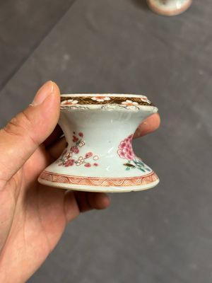 Collection variée en porcelaine de Chine famille rose et de style Imari, Yongzheng et postérieur — photo 42