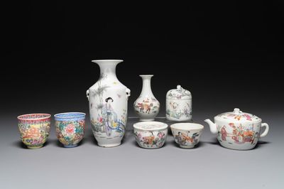 Collection variée en porcelaine de Chine famille rose et qianjiang cai, 19/20ème
