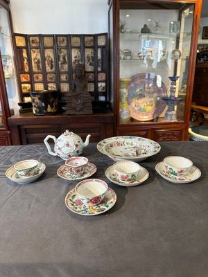 Collection variée en porcelaine de Chine famille rose, Yongzheng/Qianlong — photo 1