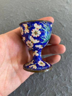 Coquetier en émaux de Canton, Chine, Qianlong/Jiaqing — photo 1
