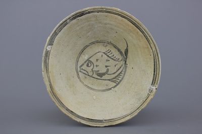 Coupe à poisson Sukhotai, la Thaïlande, env. 1400