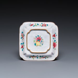 Coupe de forme carrée en émaux de Canton à décor d'un lettré buvant du vin, Chine, Yongzheng/Qianlong — photo 2