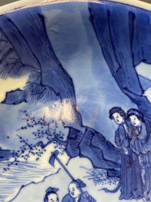 Coupe en porcelaine de Chine en bleu et blanc, marque et époque de Kangxi — photo 9