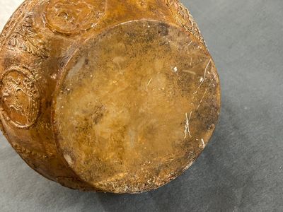 Cruche de type bellarmine à tête tirant la langue en grès allemand, Cologne, 16ème — photo 1
