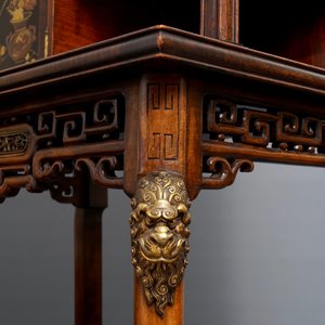 D'après Gabriel Viardot, un cabinet japonisant en bois et laque, prob. France, 19/20ème — photo 7