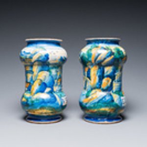 Deux albarelli en majolique italienne polychrome, Urbino ou Venise, 16ème — photo 2