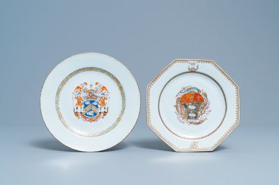 Deux assiettes armoriées en porcelaine de Chine famille rose pour le marché anglais aux armes de Mackay et Fitler, Qianlong