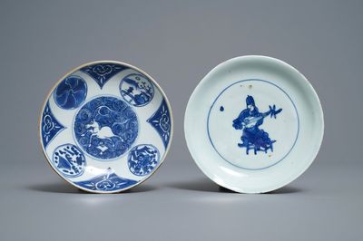 Deux assiettes en porcelaine de Chine en bleu et blanc de type ko-sometsuke pour le marché japonais, Tianqi