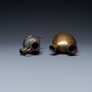 Deux bases de narguilés portatives en bronze, Inde, 19ème — photo 6