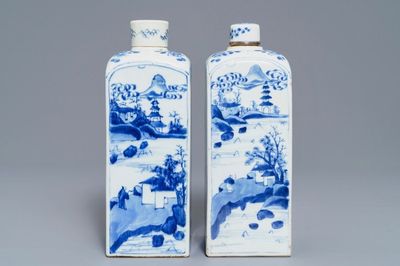Deux boîtes à thé couvertes en porcelaine de Chine bleu et blanc, Kangxi