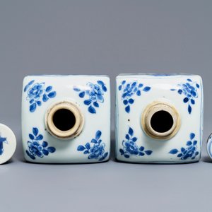 Deux boîtes à thé couvertes en porcelaine de Chine bleu et blanc, Kangxi — photo 5