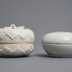 Deux boîtes couvertes en porcelaine blanc de Chine et qingbai, Song ou après — photo 4