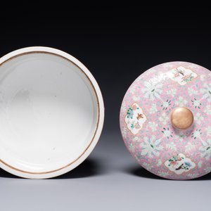 Deux boîtes couvertes en porcelaine de Chine en rouge de fer et famille rose, 19ème — photo 4