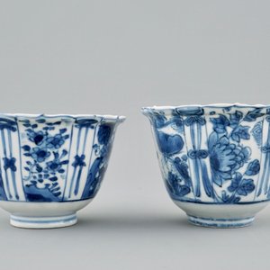 Deux bols "corbeaux" en porcelaine de Chine bleu et blanc, Ming, Wanli — photo 3