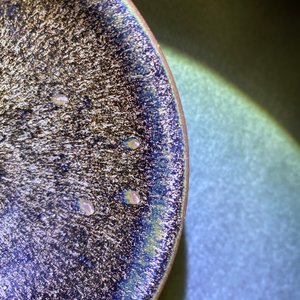 Deux bols en grès porcelaineux de type jianyao à émail 'fourrure de lièvre' et brun, Song — photo 11