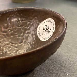 Deux bols en grès porcelaineux de type jianyao à émail 'fourrure de lièvre' et brun, Song — photo 16
