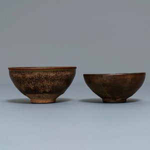 Deux bols en grès porcelaineux de type jianyao à émail 'fourrure de lièvre' et brun, Song — photo 6