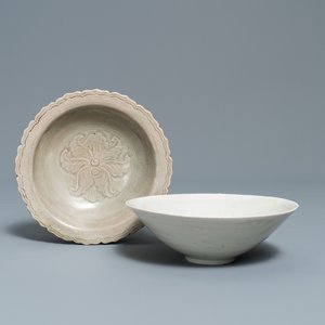 Deux bols en porcelaine de Chine céladon et qingbai, Song et Yuan — photo 1