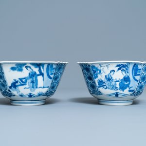 Deux bols en porcelaine de Chine en bleu et blanc, marque de Chenghua, Kangxi — photo 3