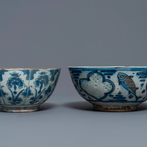 Deux bols persans en céramique safavide bleu et blanc, 17/18ème — photo 2
