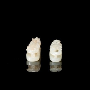 Deux boucles de ceintures finement sculptées en jade blanc, Chine, Qing — photo 6