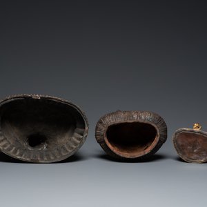 Deux bouddhas en bronze doré et un en fer de fonte, Tibet, 19/20ème — photo 7
