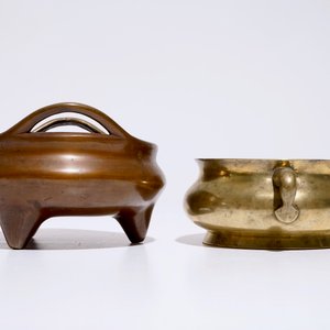 Deux brûle-parfums tripods en bronze, Chine, 19/20ème — photo 3