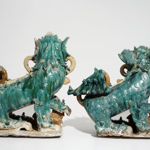 Deux carreaux de toiture en forme de lions bouddhistes, 17/18ème — photo 2
