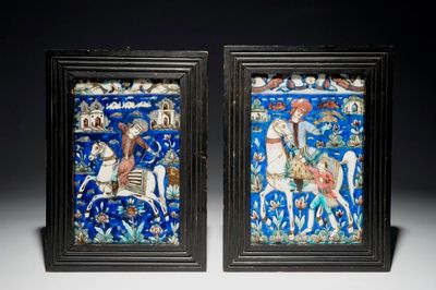 Deux carreaux Qajar aux décors en relief, Iran, 19ème
