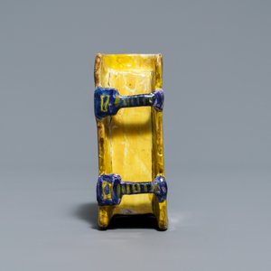 Deux chauferettes miniatures et un modèle d'une coquille en faïence de Delft, 18ème — photo 5