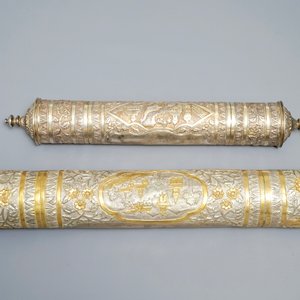 Deux conteneurs d'encens de forme cylindrique en argent partiellement doré, Tibet ou Népal, 19ème — photo 3