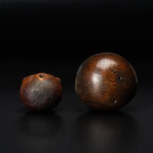 Deux crânes en bois sculpté, 17/18ème — photo 6