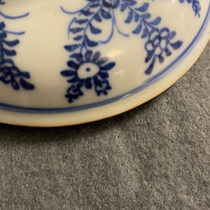Deux écuelles couvertes en porcelaine de Chine en bleu et blanc, Kangxi — photo 8