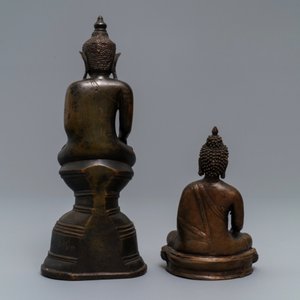 Deux figures de Bouddha en bronze, Siam et Népal, 17/18ème — photo 4