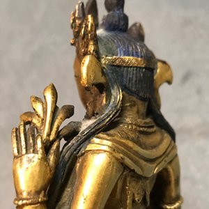 Deux figures de Bouddha Shakyamuni et d' Avalokitesvara en bronze doré, Sino-Tibet, 18/19ème — photo 26