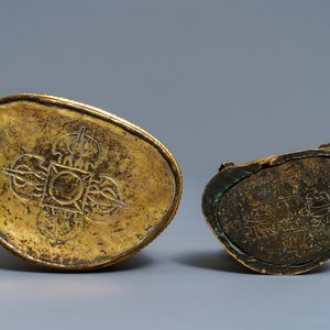 Deux figures de Bouddha Shakyamuni et d' Avalokitesvara en bronze doré, Sino-Tibet, 18/19ème — photo 6