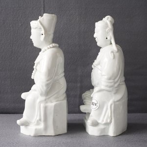 Deux figures de Guandi et Zhenwu en porcelaine blanc de Chine de Dehua, 18/19ème — photo 24