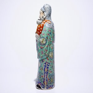 Deux figures d'immortels et un Bouddha en porcelaine de Chine famille rose, 19/20ème — photo 4