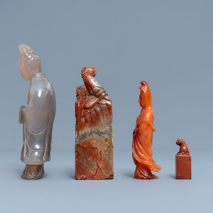 Deux figures en agate et deux sceaux en stéatite rouge de Shoushan, Chine, 19/20ème — photo 5