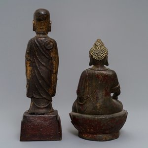 Deux figures en bronze doré et laqué figurant Mahakasyapa et Bouddha Shakyamuni, Chine, Ming et après — photo 4