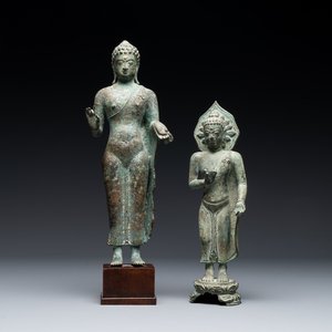 Deux figures en bronze d'un bodhisattva debout, Java central, 11/13ème — photo 1